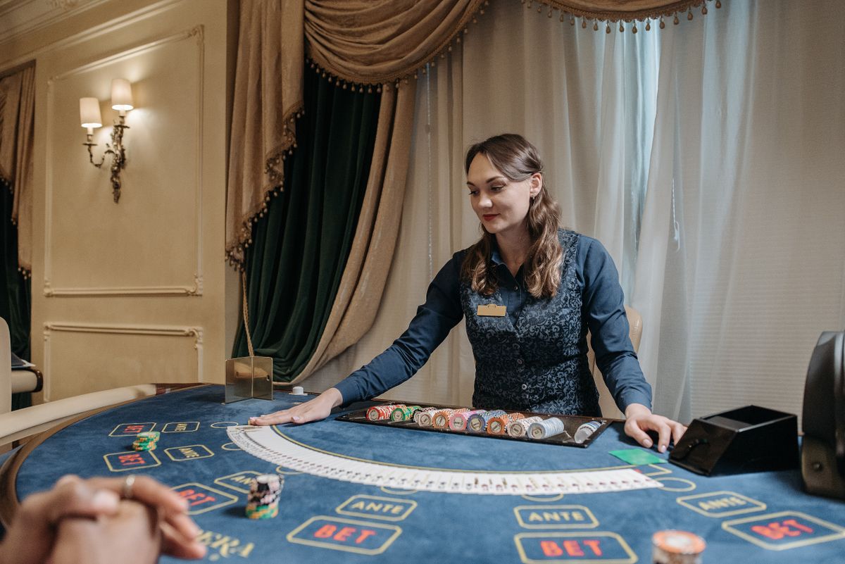 Panduan Baccarat: Aturan dan Jenis Taruhan