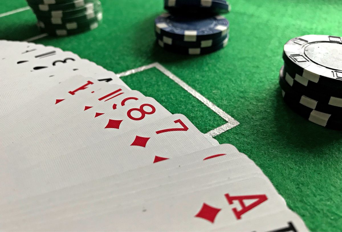 Texas Hold'em Poker untuk Pemula: Aturan Dasar